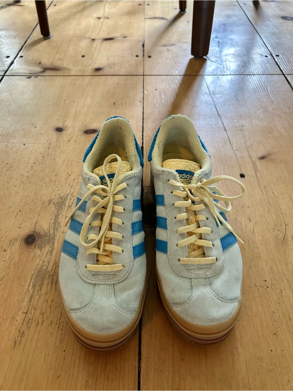 adidas Women's Light Blue Suede Sneakers with Blue Stripes and Butter Yellow - Picture 2 of 7